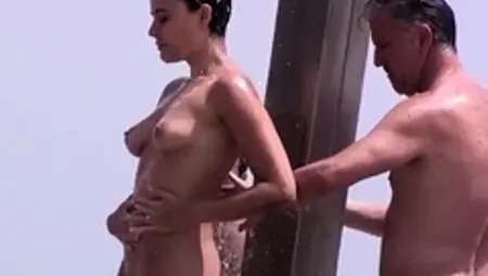 Voyeur Beach Amateur Nudist Close-Up Milfs Shower Video