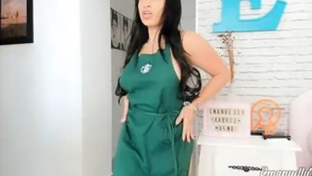 Hot Starbucks barista teasing twerking and giving a oral sex TURNING U ON GREATER AMOUNT THAN COFFEE