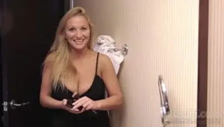ExCoGi - long legs sex