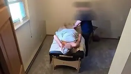 Wife gets fucked during massage