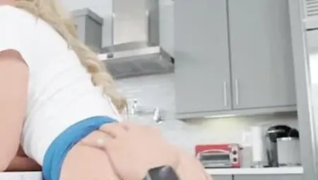 Reality Kings - Golden-Haired Hotty Kayla Kayden Takes Xander's Large Shlong Into Her Slippery Twat