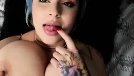 amarettoh licking &amp; sucking my amazing huge boobies