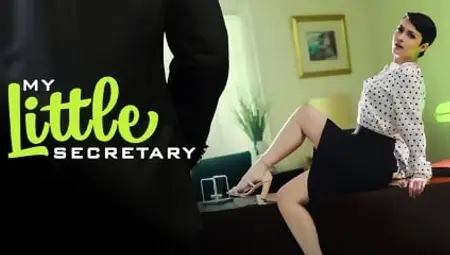 jade valentine tiny secretary