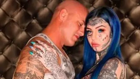 Sext tattooed girl with silicone tits Amber Luke fucked in the missionary pose