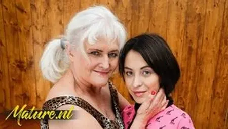 Juliene's senior pussy&#x270C; gets consumed by Sandra's young babe