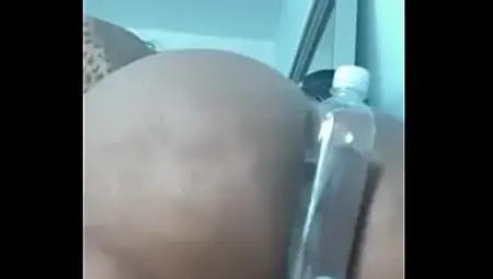 Jhonni Blaze holds water bottle in between her big black ass cheeks while twerking