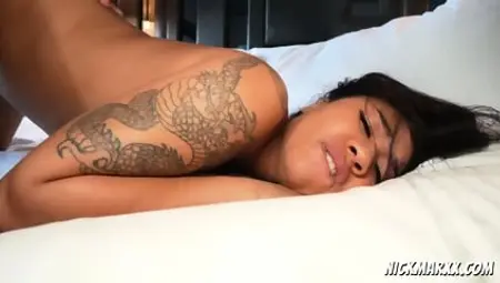 Big Booty Lightskin Fucks BBC