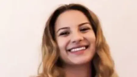 Lacey Banghard flashes her snatch