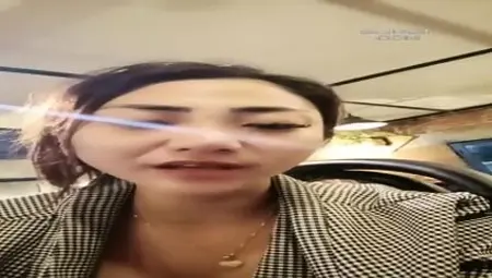 Ayune rek maen dildo pink di toilet Indonesia 29mnt 182