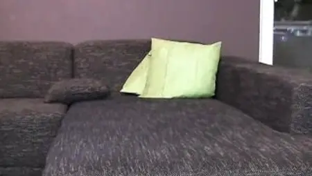 NylonKitty - Aufgeweckt und Arschgefickt