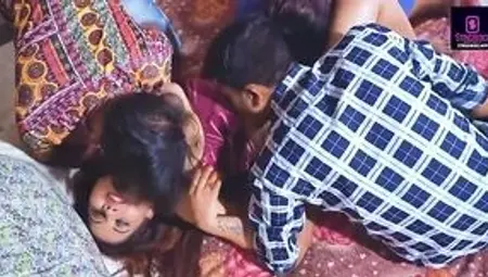 Indian Famous Pornstar Has Hardcore Doggystyle Sex