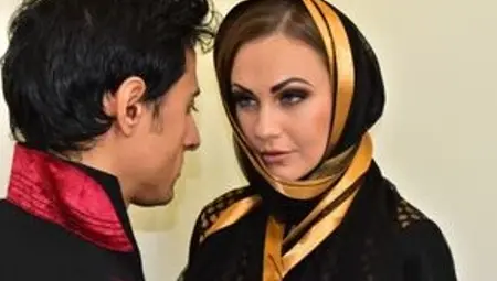 Indian Muslim wife fucked in ass and pussy by stranger