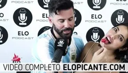 PAU ROJAS HABLA DE SEXO ORAL Y CHUPA LA PALETA BON BON BUM