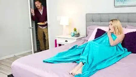 Cute Tight Blonde Gives Thanks For Stepdads Big Cock On Thanksgiving