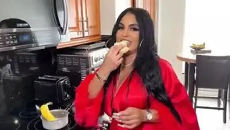 Barbie Garcia&#x2014;a Perfect 10&#x2014;I Found the Right Girl Tonight! She's Plump, Just How I Want It.