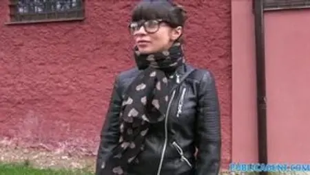 PublicSex Russian creampied outdoors for cash