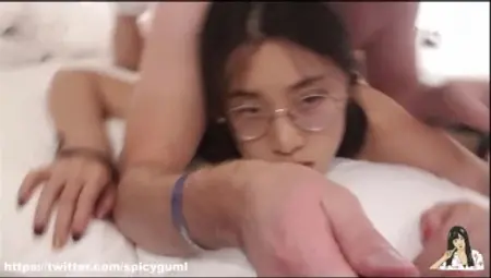 Chinese Girl Gettin Fun in Berlin