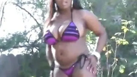 Squirtin' Sistas 8 Part two.
