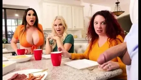 Experienced girlfriends enjoy group sex with one macho