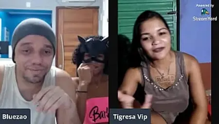 TIGRESAVIP REVELA QUE &Eacute_ IRM&Atilde_ MAIS NOVA DA FILHA DO SEU MARIDO EM ENTREVISTA PICANTE