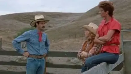 Showdown double blondes