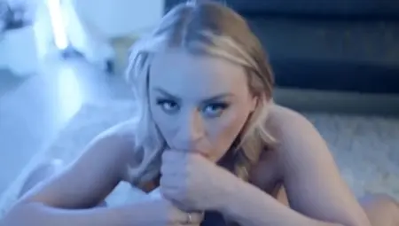 BRAZZERS Exxtra: Bubble butt Anna Claire Clouds cowgirl fuck