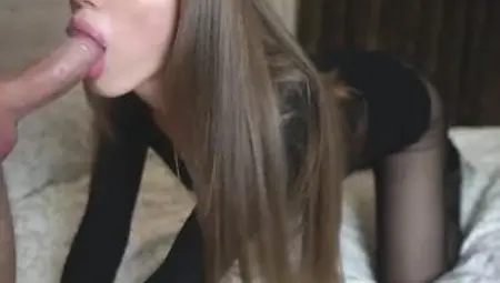 HAWT WIFE IN HOSE CHEATS ON HER SPOUSE AND GIVES ORAL-SEX TO A STRANGER