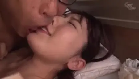Sensual Brunette Yui&#039;s Uncaged Asian Delights in HD