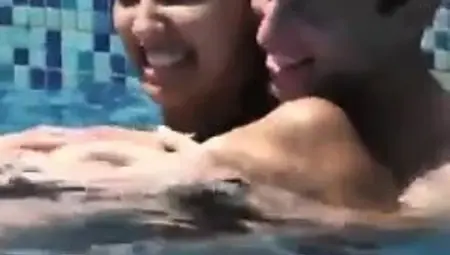 2 couple moving on holiday sextapes