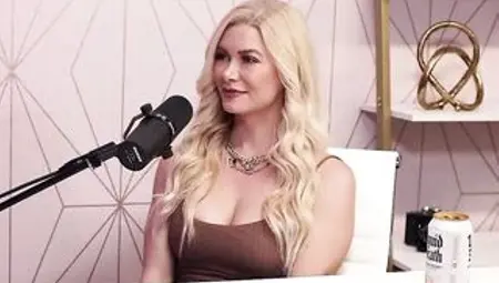 Serene Siren: Crowdfunded Boob Jobs, Undressed Wrestling & How to Please ANY Woman!