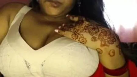 Hot Sexy Sister in Law Bra Boobs Press Nipple Rubing.