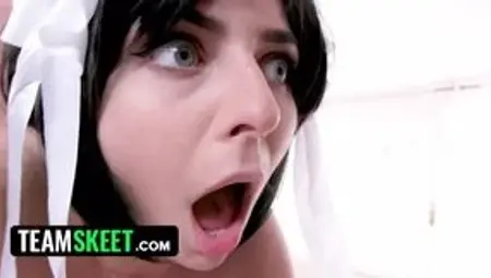Cosplay Queen Loves Cock In Her Tight Butt feat. Keira Croft - Teens Love Anal