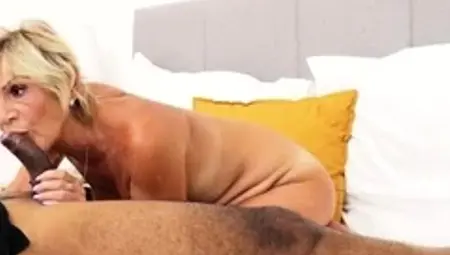 Nicol Mandorla Czech GILF Granny BBC Cum in Mouth