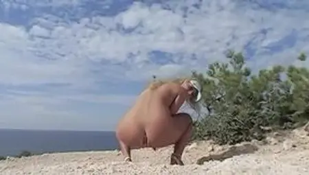 Naked cunt on the clips