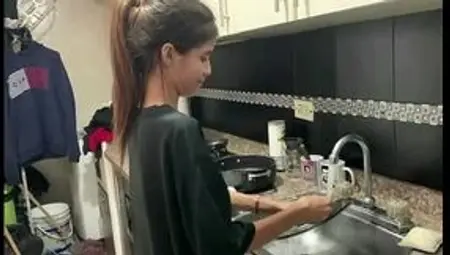 Steamy stepsister drives me wild when left alone at home FULL SCENE