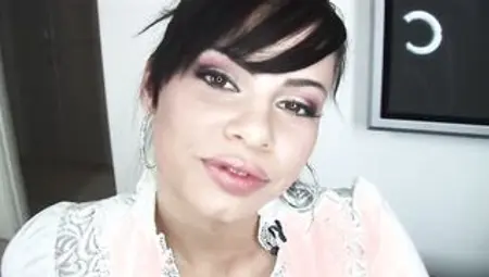 Bailey (aka Nadia Synn, Nadia Sin) Returns For a Facial
